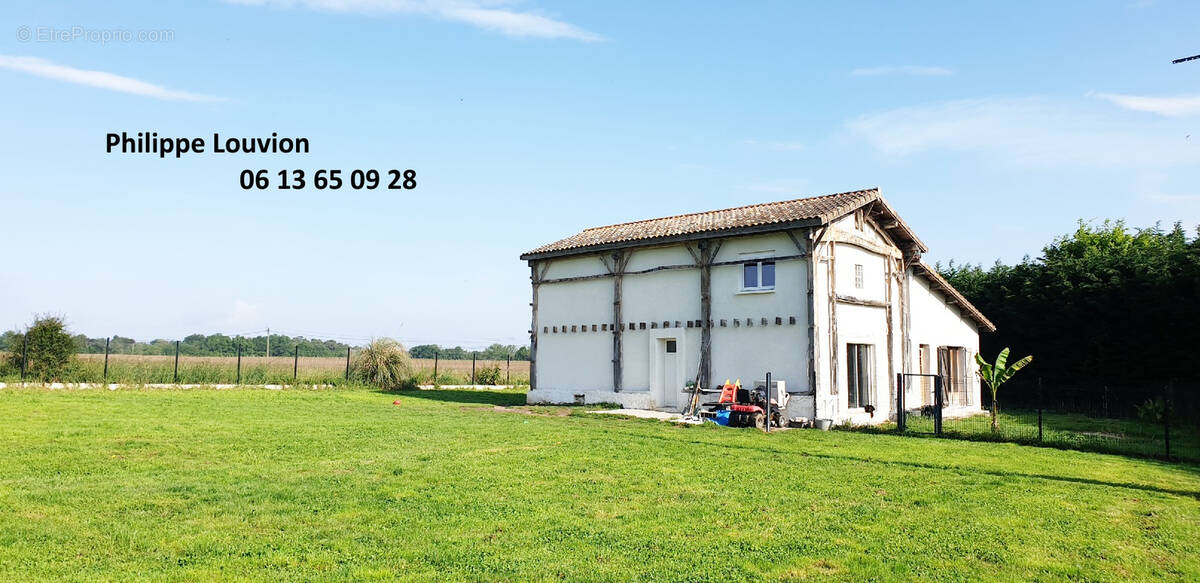 Maison à AILLAS