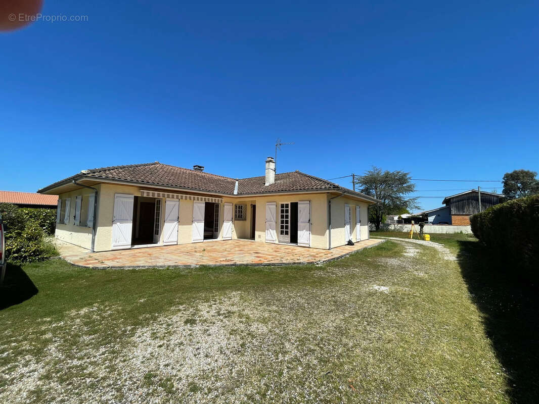 Maison à LE PORGE