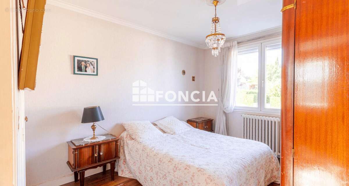 Maison familiale T6 – 140 m² – Quartier Hôpital - photo 8