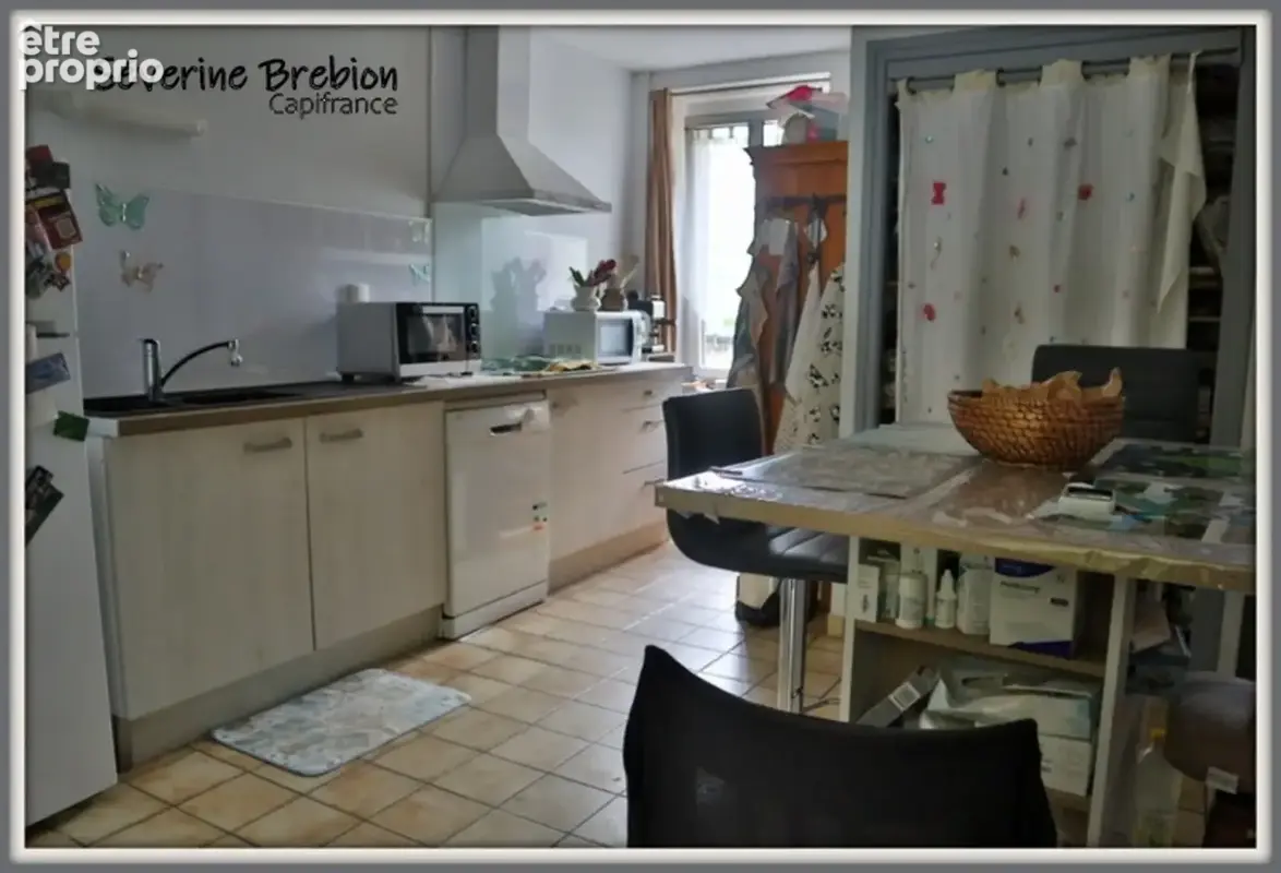 Maison 4 chambres, classée D, terrain à CELLES SUR DUROLLE (63) - photo 4