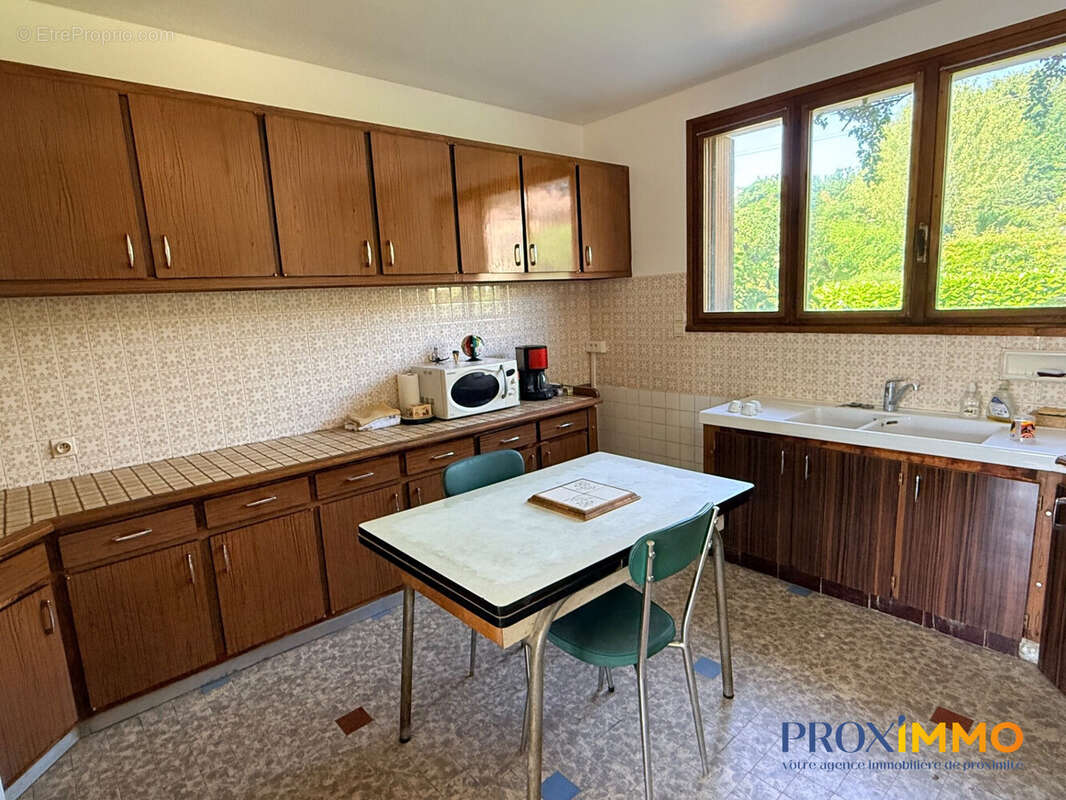 Maison 133 m² à Voiron  - photo 3