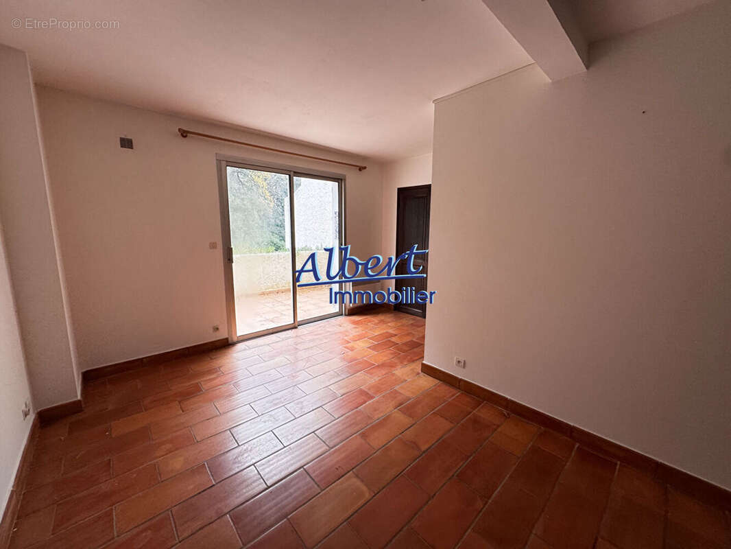 Maison à LE CASTELLET