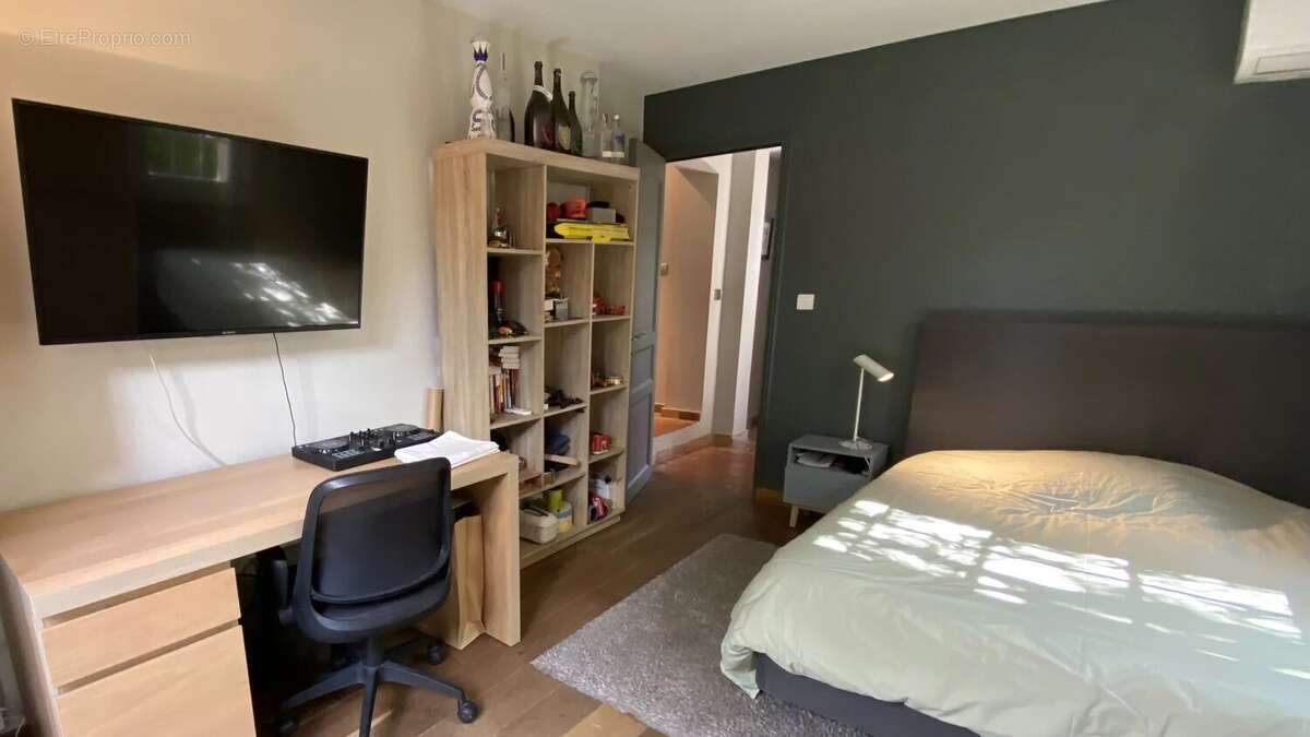 Maison à MANDELIEU-LA-NAPOULE