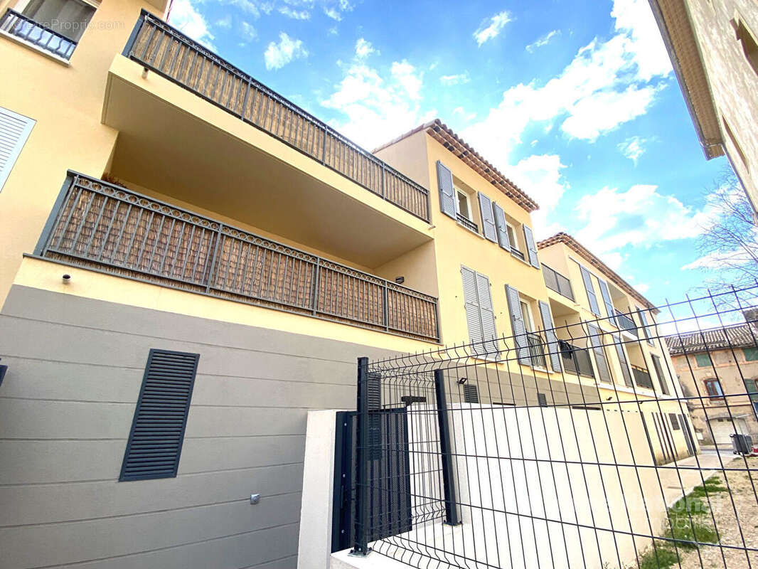 Appartement à EYGUIERES