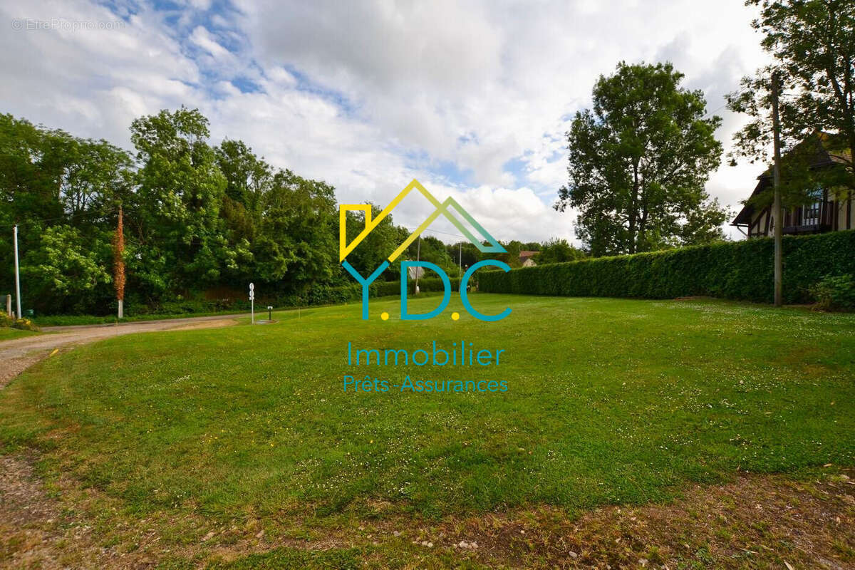 Terrain à HERICOURT-EN-CAUX