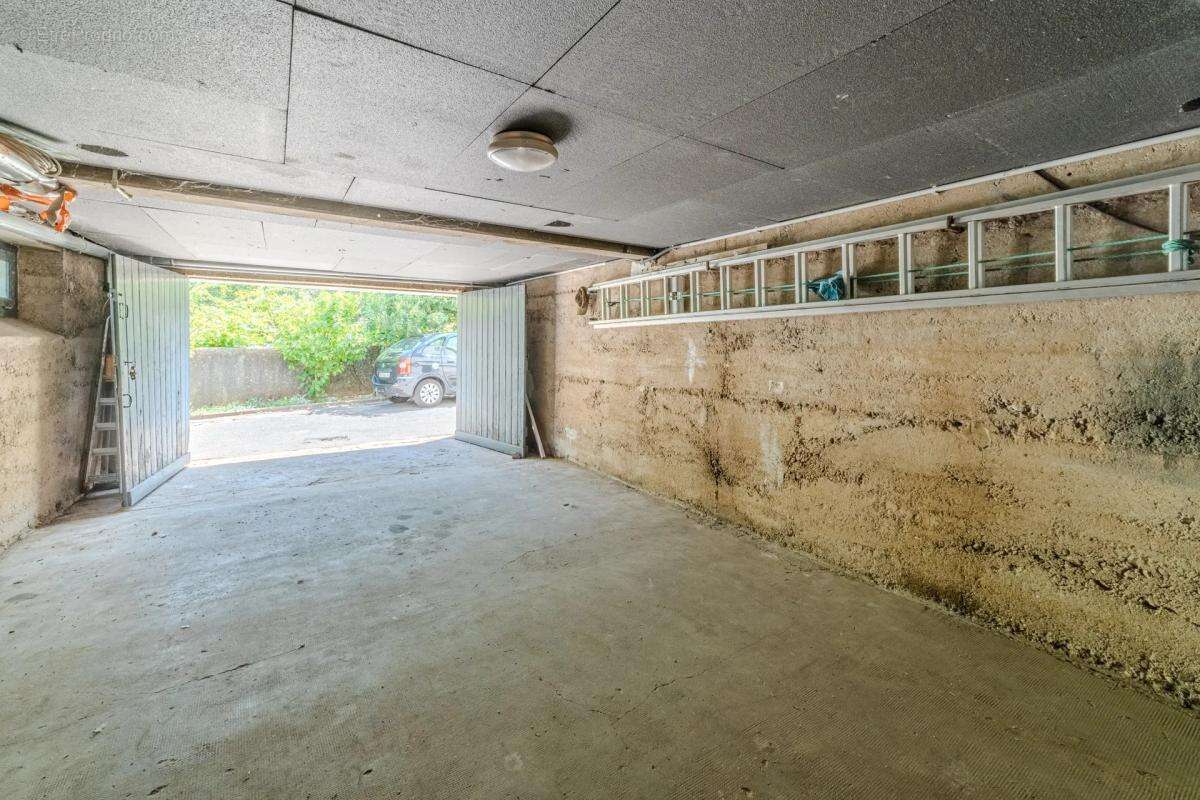 69400 - ARNAS - Maison familiale de 133 m² avec terrain - photo 14