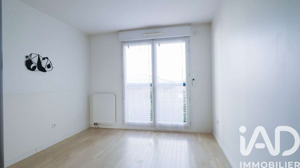 Photo 8 - Appartement à BOURG-LA-REINE