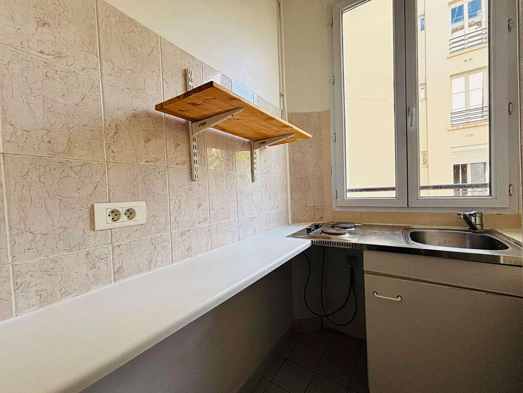 Appartement à PARIS-14E