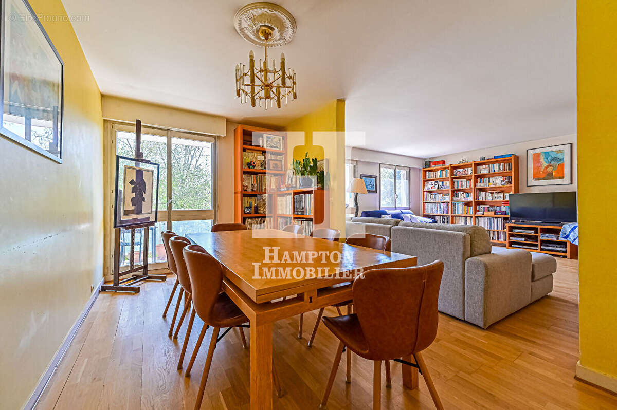 Appartement à PARIS-19E