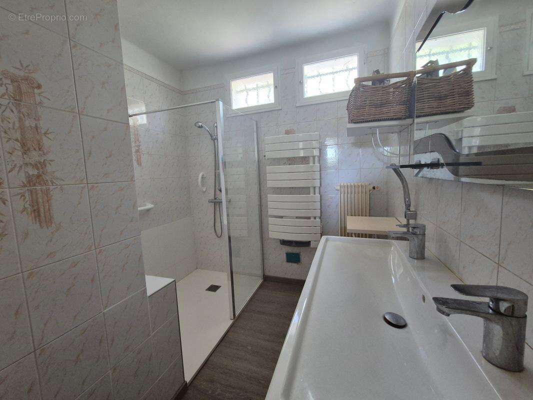 Maison à PONT-SAINT-ESPRIT