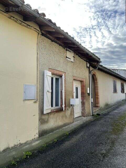 Maison à VIGUERON