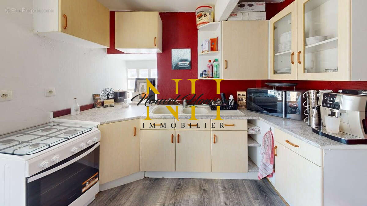 Cuisine  - Appartement à SAINT-MARTIN-LA-PLAINE