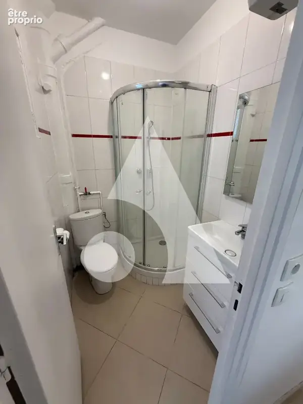 Studio rénové de 18,56 m² aux portes de Paris - photo 7