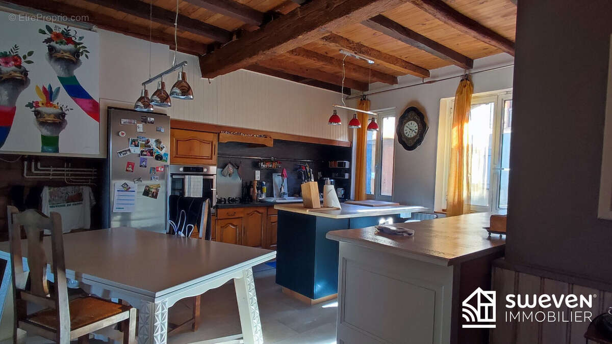 Maison à MONTESQUIEU-VOLVESTRE