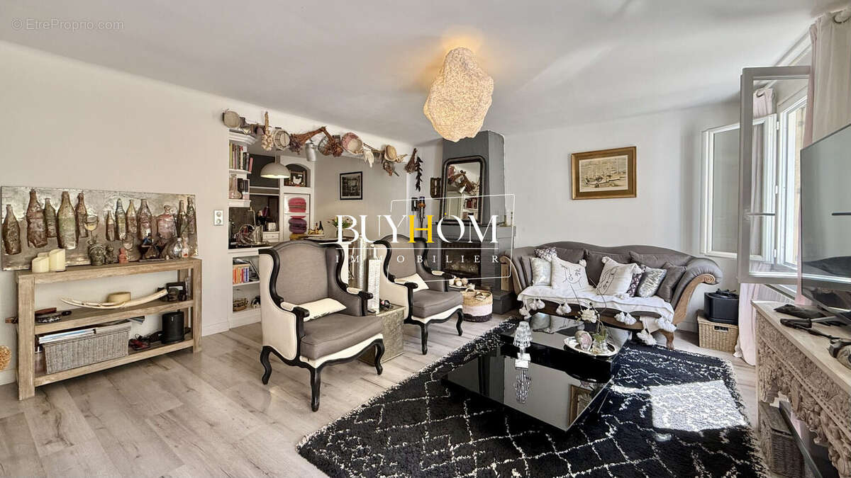 Maison à L&#039;ISLE-SUR-LA-SORGUE