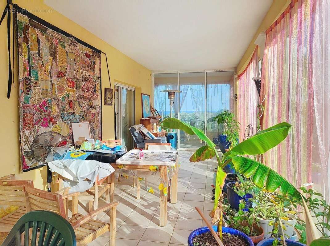 Maison 237 m² à Frejus  - photo 3