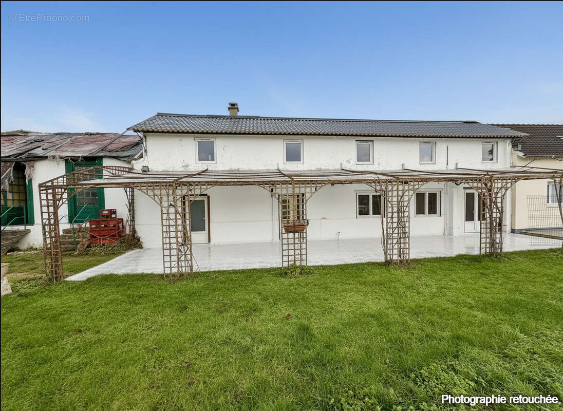Maison à BONNIERES-SUR-SEINE