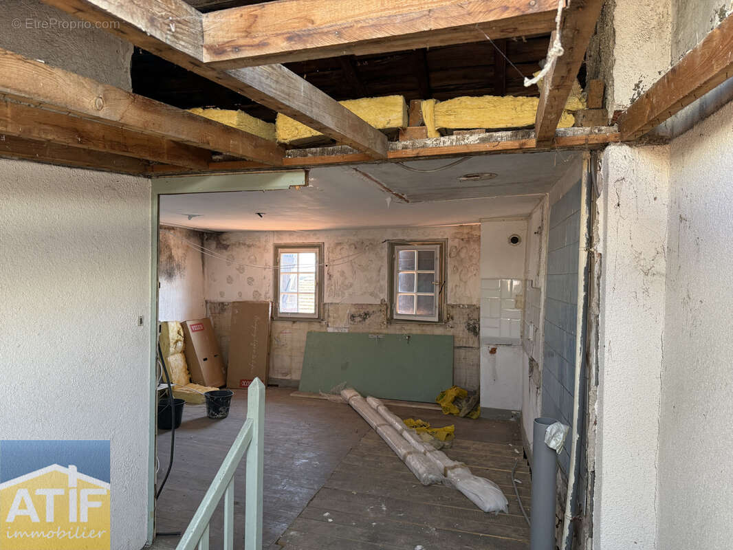 Appartement à SAINT-GERMAIN-LAVAL