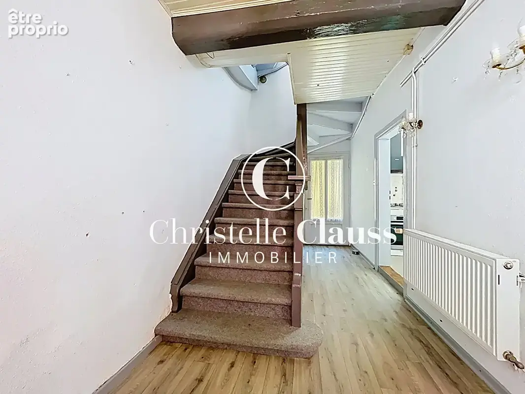 Maison de ville pleine de potentiel au coeur de Sélestat ! - photo 3