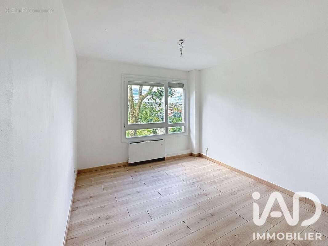 Photo 5 - Appartement à OULLINS