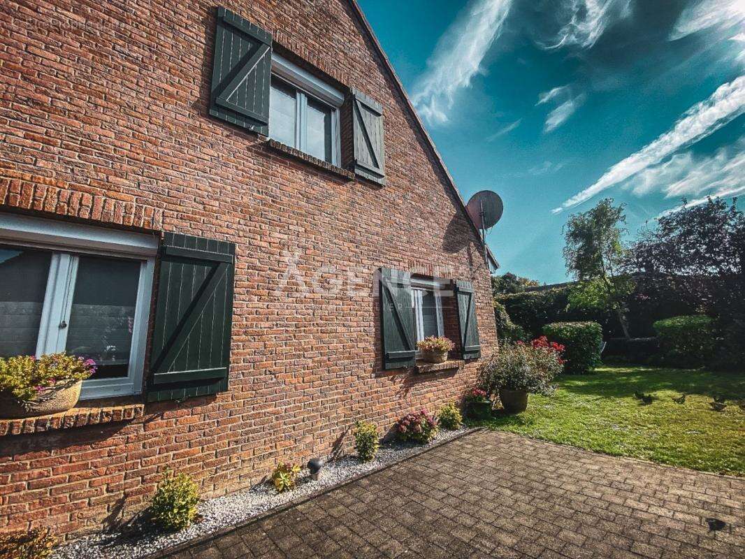 Maison à LONGUENESSE