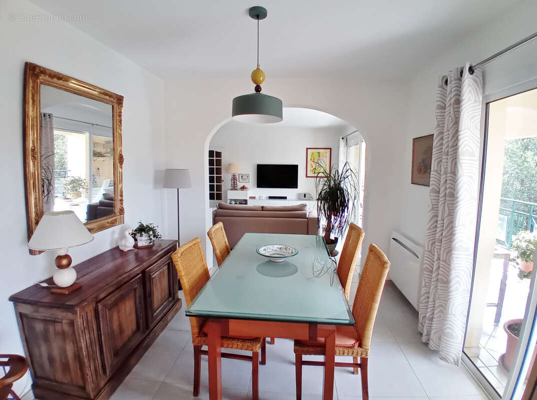 Appartement à SAINT-RAPHAEL