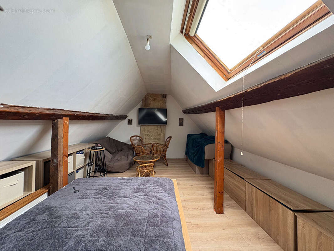 Maison à PERIERS-SUR-LE-DAN