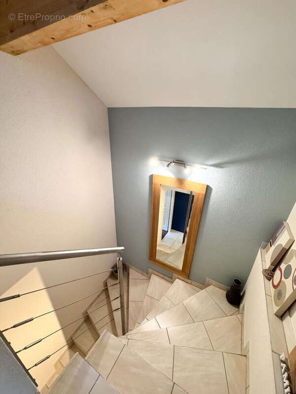 Maison à COLLONGES-SOUS-SALEVE