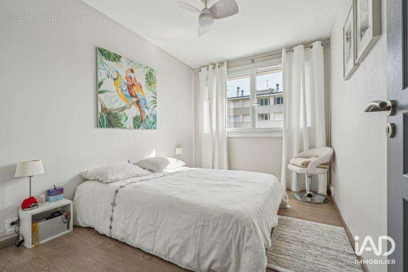 Photo 5 - Appartement à CALUIRE-ET-CUIRE