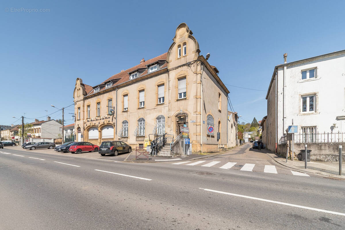 Commerce à CHATEL-SAINT-GERMAIN