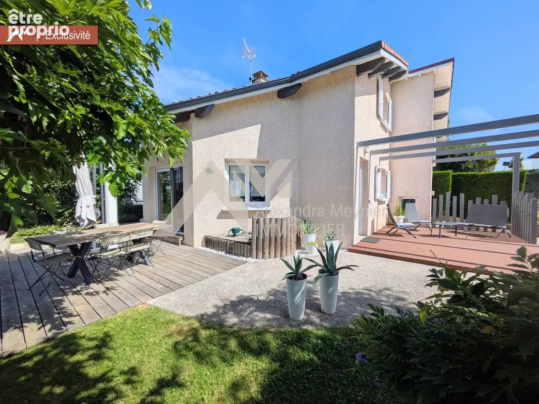 Photo Maison à Saint-Bonnet-De-Chavagne au prix de 359 000€