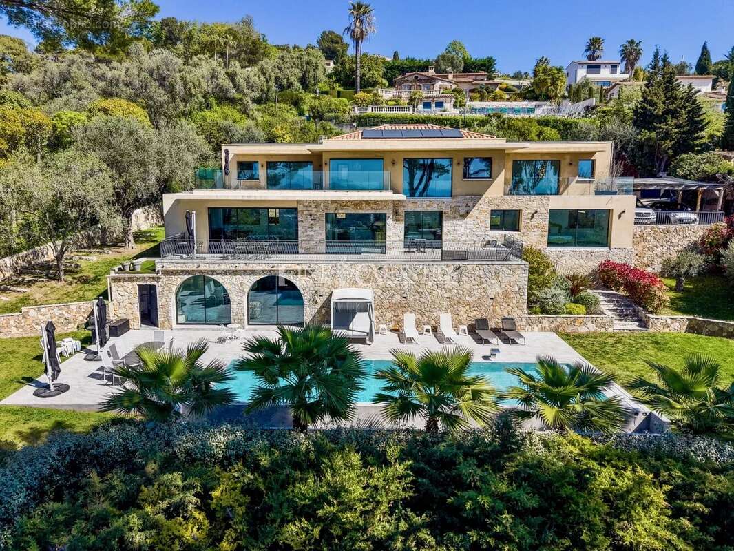 Maison à MOUGINS