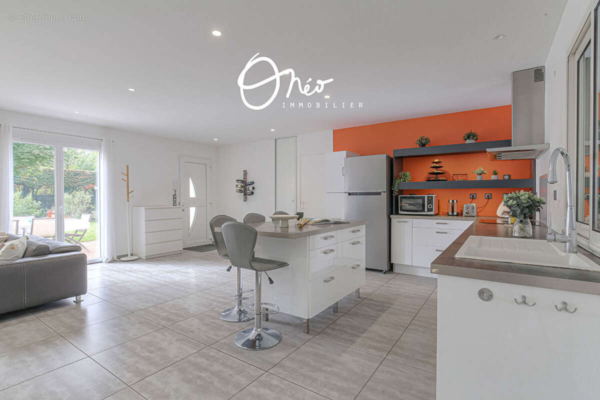 Maison à SAINT-PRIEST