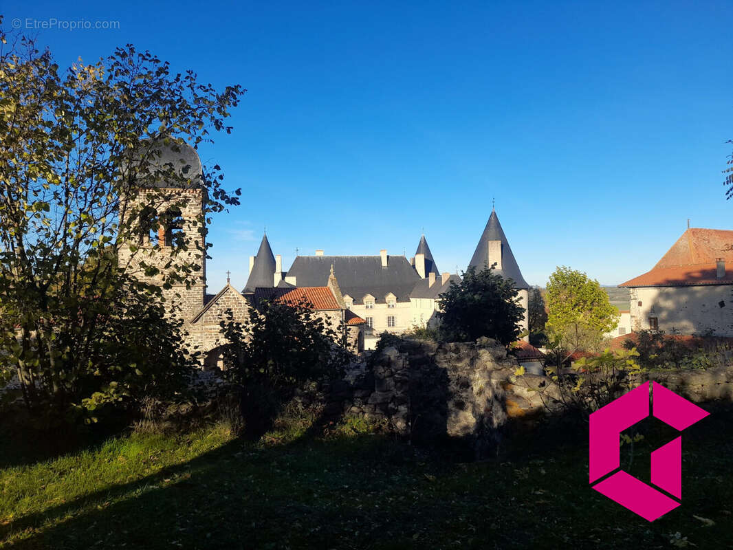 Maison à VILLENEUVE