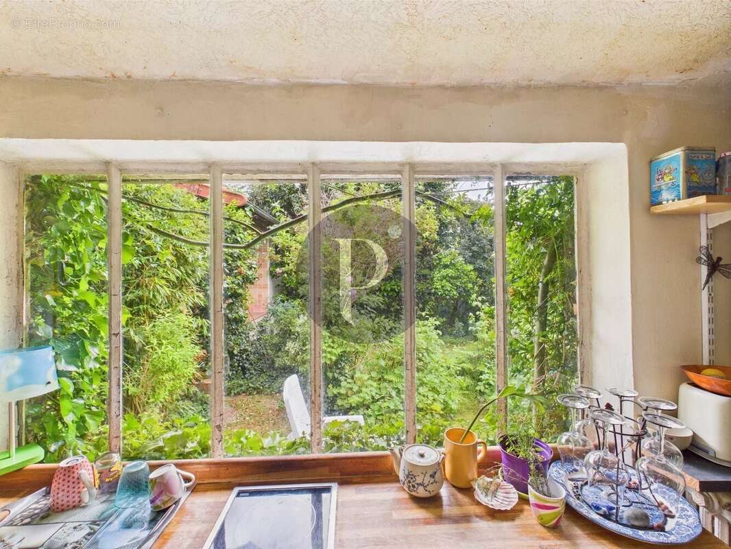 Maison à VERRIERES-LE-BUISSON