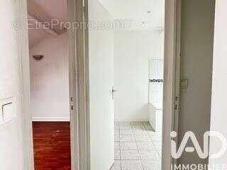 Photo 8 - Appartement à LIVRY-GARGAN