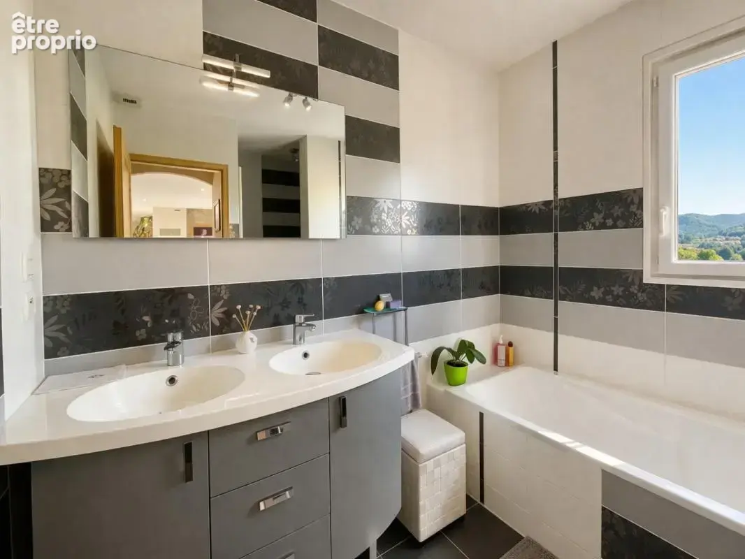 Coup de coeur à Montanay / Maison 4 pièces / 140 m² / 675 000 EUR - photo 11