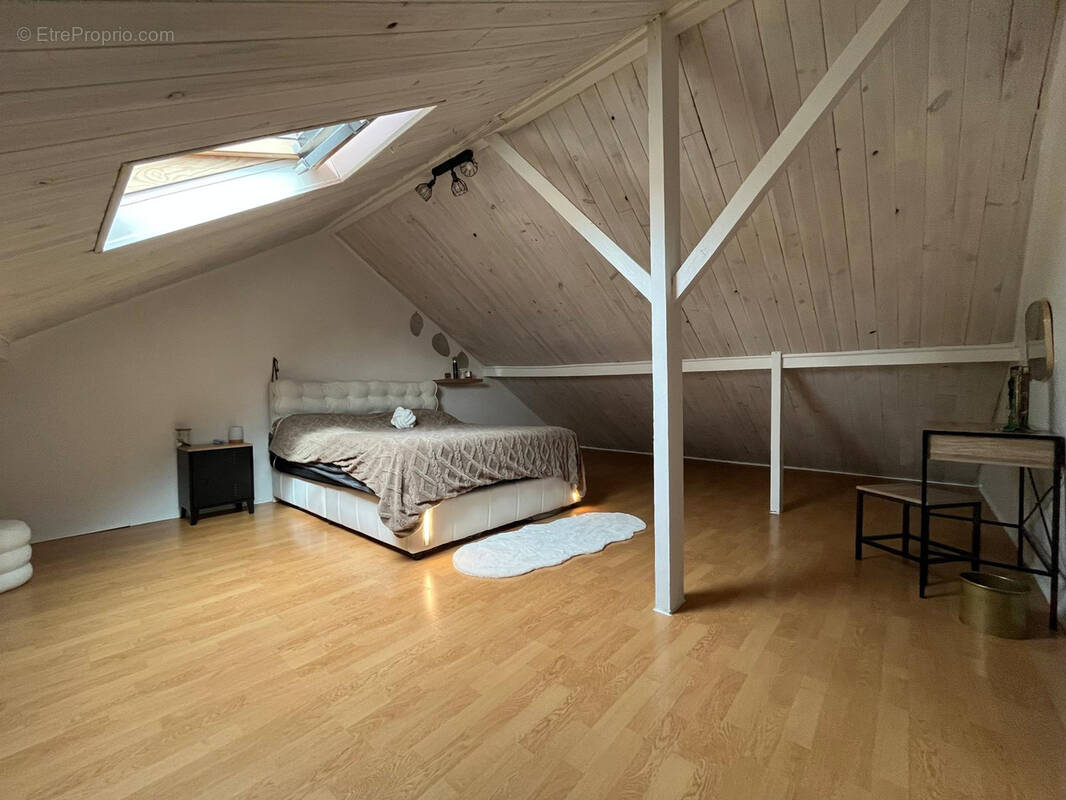 Appartement à MONTSOULT