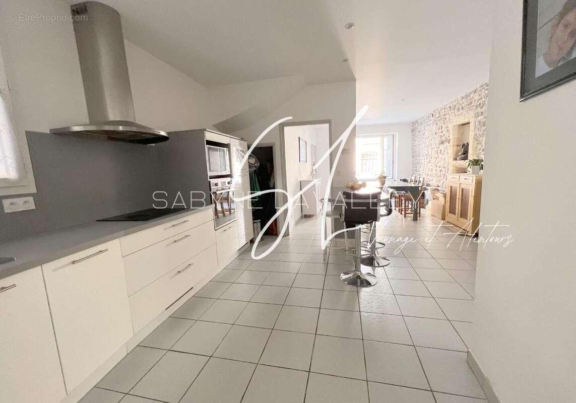 Photo 2 - Maison à CLARENSAC