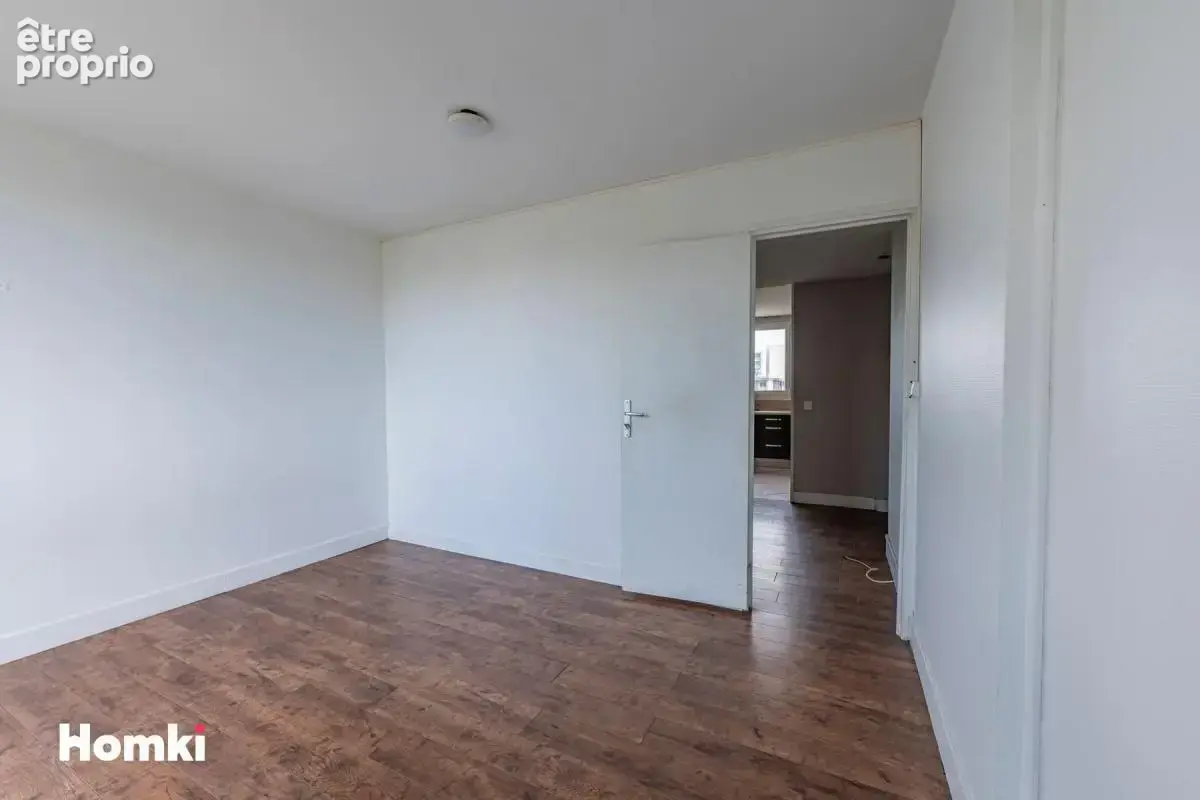 Appartement T5 de 100 m² à Oullins-Pierre-Bénite 69310, Rue du Centenaire - photo 11