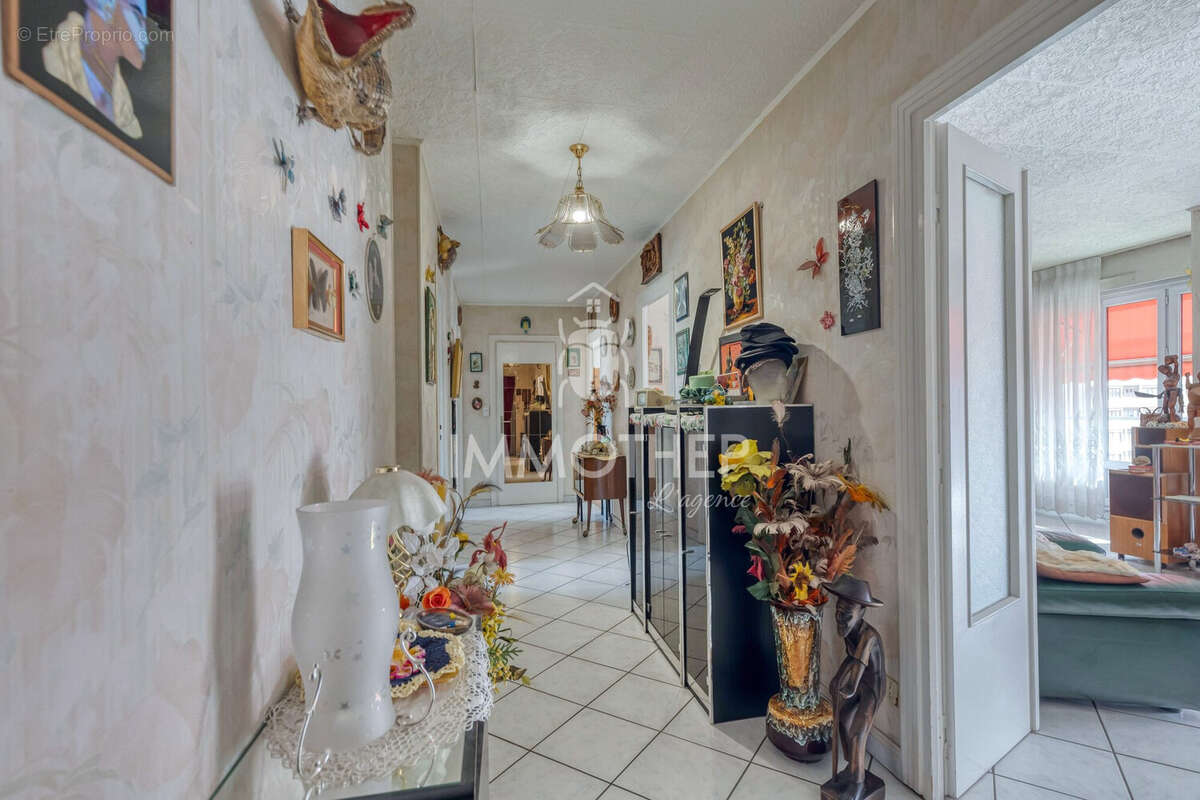 Appartement à ECHIROLLES