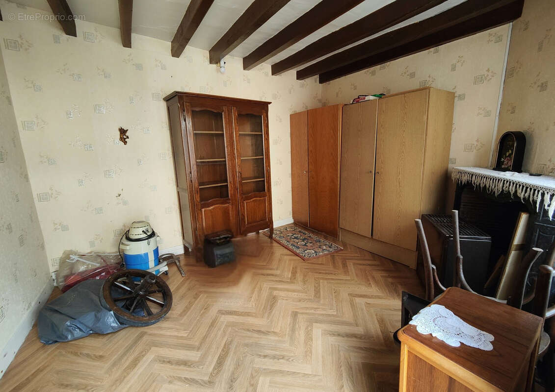 Maison à BRIENON-SUR-ARMANCON