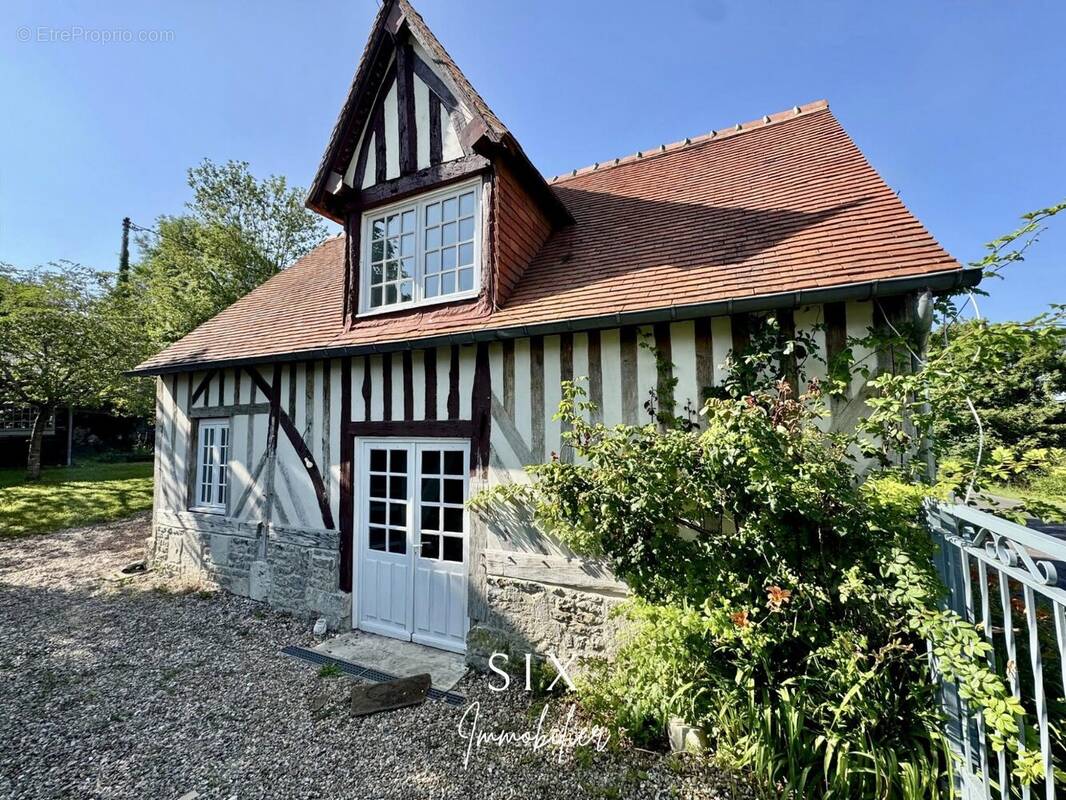Maison à BEAUMONT-EN-AUGE
