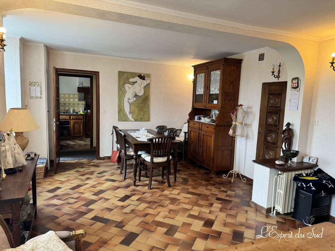 Maison 1 salle à manger - Maison à CAYLUS