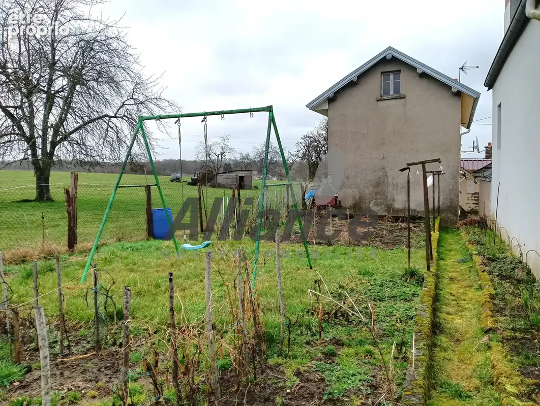 Jolie maison avec garage, terrain et dependance - photo 21