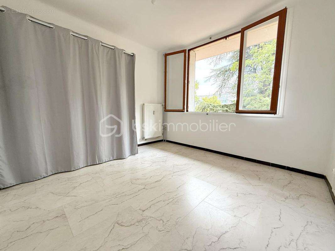 Béziers – carré d’hort – appartement t3 de 54 m² – parking – cave – loggia - photo 2