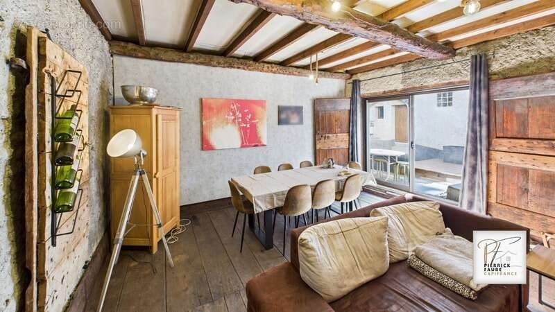 Maison à VILLAR-SAINT-PANCRACE