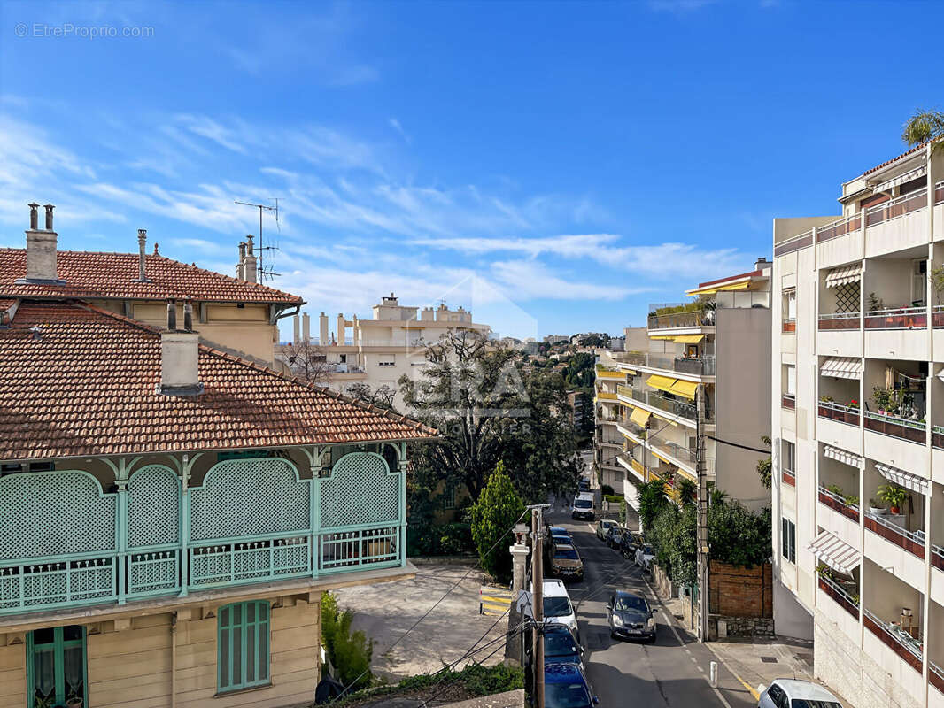 Appartement à LE CANNET