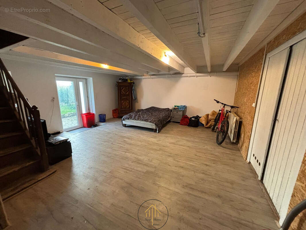 Maison à RUELLE-SUR-TOUVRE