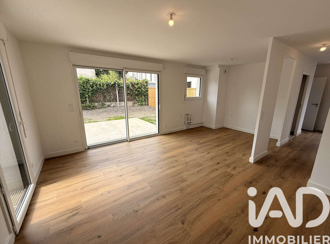 Photo 2 - Maison à VILLENAVE-D'ORNON